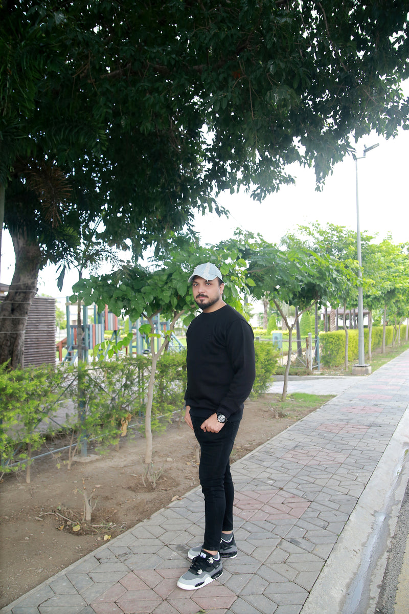 Essential Crewneck Sweatshirt - Black